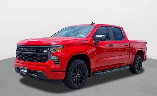 2022 Chevrolet Silverado Custom