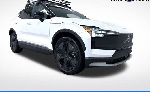 2026 Volvo EX30 CC Ultra