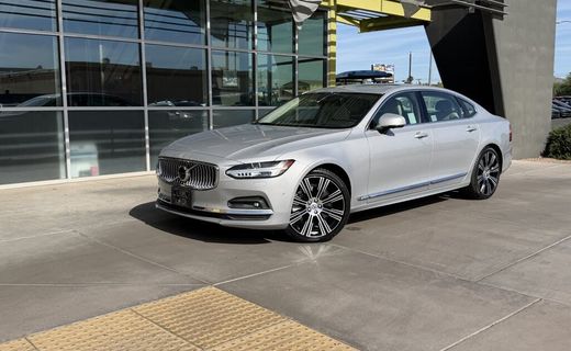 2024 Volvo S90 Plus Bright