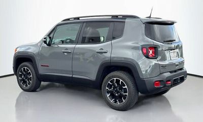 2023 Jeep Renegade Trailhawk