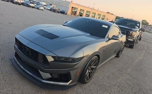 2025 Ford Mustang Dark Horse