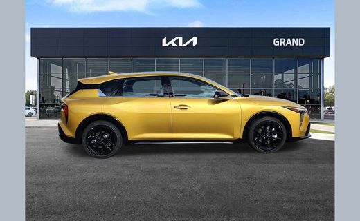 2026 Kia K4