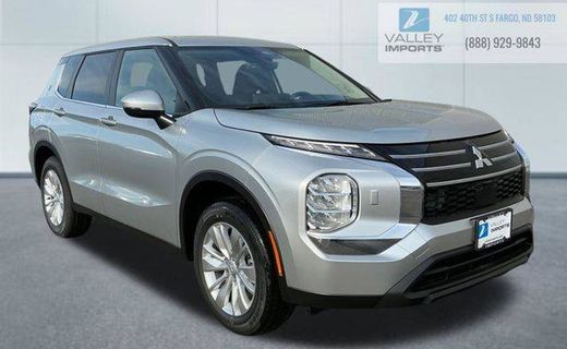 2026 Mitsubishi Outlander ES