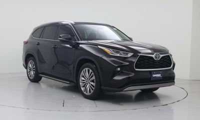 2022 Toyota Highlander Platinum