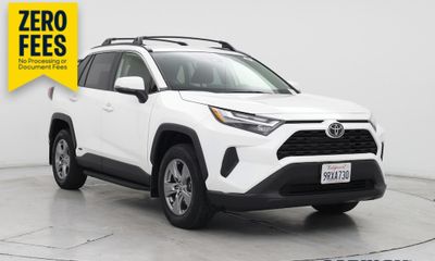 2025 Toyota RAV4 LE