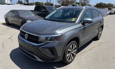 2024 Volkswagen Taos SE