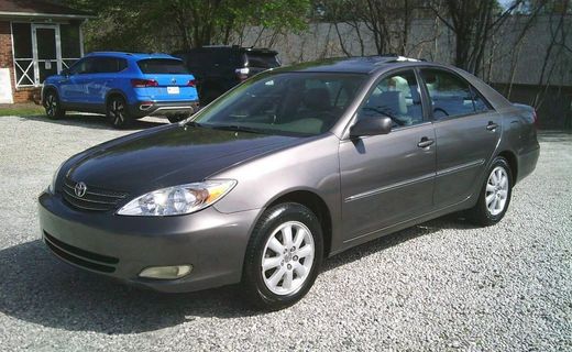 2004 Toyota Camry LE