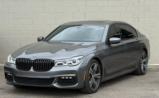 2019 BMW 750i