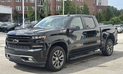2019 Chevrolet Silverado RST