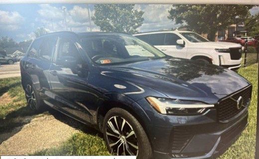 2024 Volvo XC60 Plus Dark