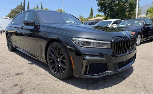 2020 BMW 740i