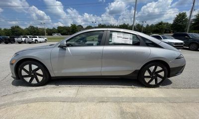 2024 Hyundai Ioniq 6 SE Standard Range