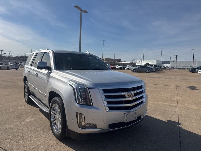 2020 Cadillac Escalade — a typically priced live listing