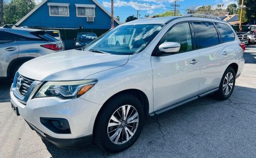 2018 Nissan Pathfinder S