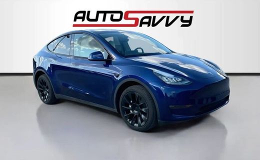 2023 Tesla Model Y Long Range Dual