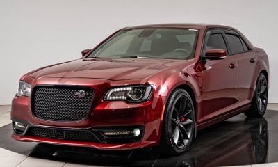 2023 Chrysler 300 300C