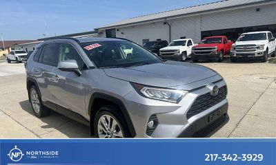 2019 Toyota RAV4 XLE Premium