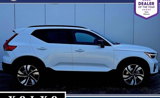2026 Volvo XC40 Ultra Dark