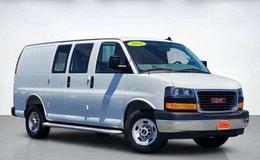 2025 GMC Savana 2500