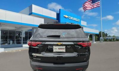 2023 Chevrolet Traverse LT