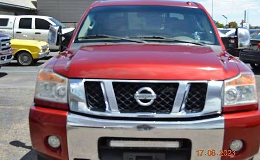 2014 Nissan Titan SV