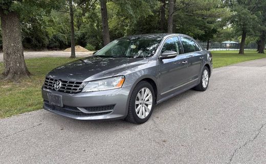 2012 Volkswagen Passat SEL