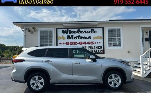 2023 Toyota Highlander LE