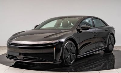 2024 Lucid AIR Touring