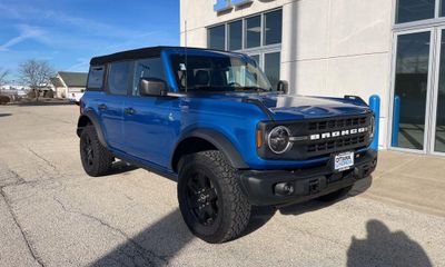 2024 Ford Bronco Black Diamond
