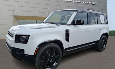 2026 Land Rover Defender 110 X Dynamic