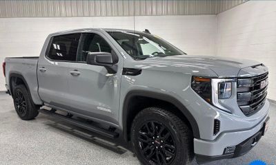 2024 GMC Sierra Elevation L