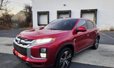 2020 Mitsubishi Outlander Sport SE