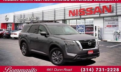 2025 Nissan Pathfinder SV
