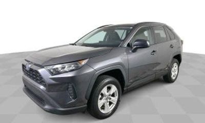 2022 Toyota RAV4 LE