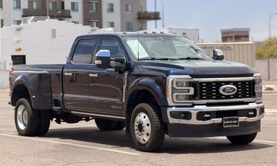 2023 Ford F-450 Lariat