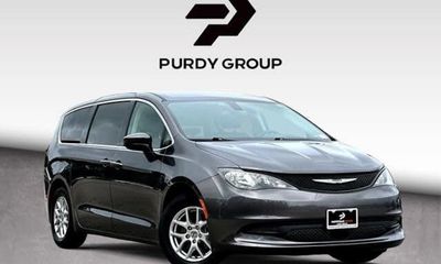2022 Chrysler Voyager LX