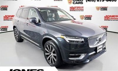 2022 Volvo XC90 Momentum