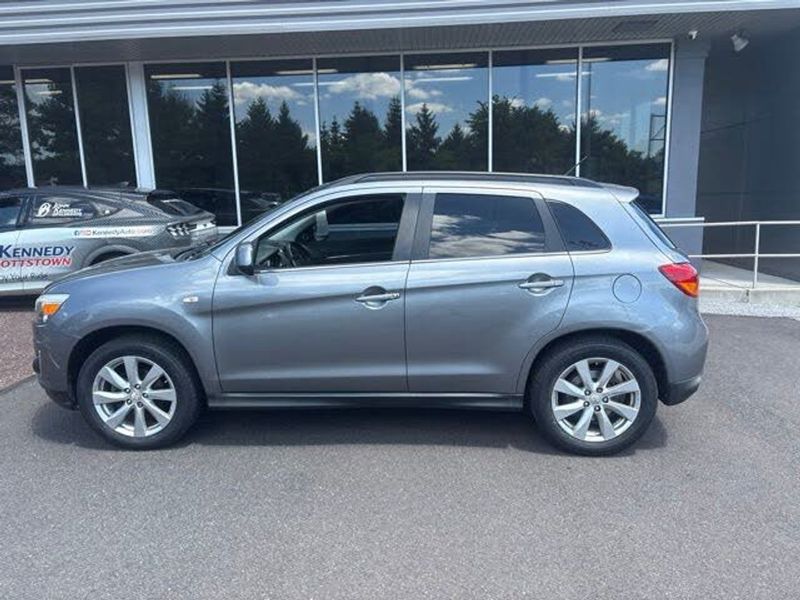 2014 Mitsubishi Outlander Sport — a typically priced live listing