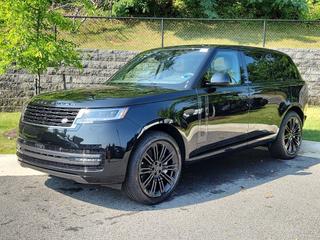 2026 Land Rover Range SE