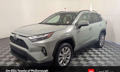 2023 Toyota RAV4 XLE Premium