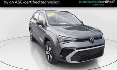 2025 Volkswagen Taos 4Motion S