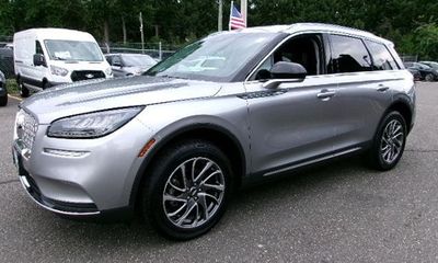 2022 Lincoln Corsair Standard