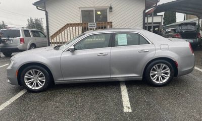 2016 Chrysler 300 300C