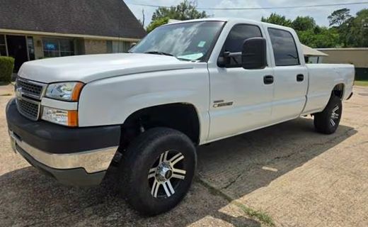 2005 Chevrolet Silverado Base