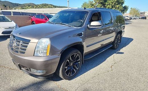2013 Cadillac Escalade ESV Luxury