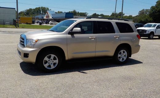 2016 Toyota Sequoia SR5 Grade