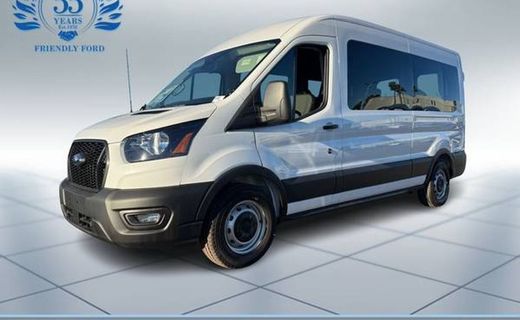 2025 Ford Transit Medium Roof