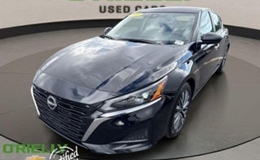 2023 Nissan Altima SR