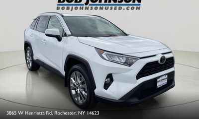 2019 Toyota RAV4 XLE Premium