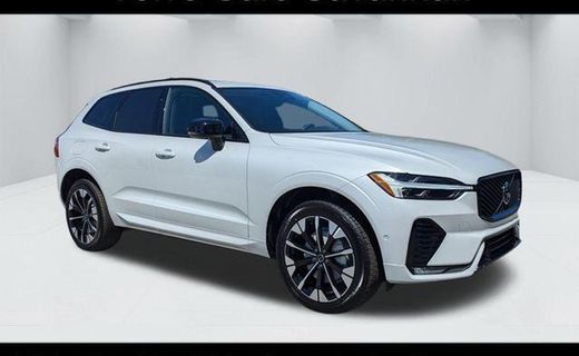 2026 Volvo XC60 Plus Dark